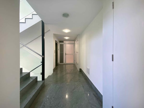 Affittasi da maggio 2026 uffici di 600m2 suddivisi su due piani 11