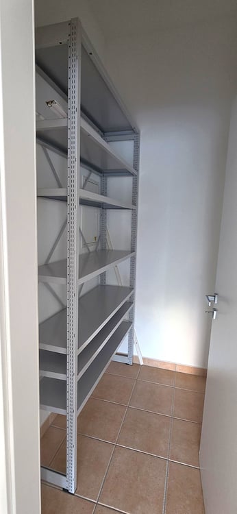 Breganzona: comodo ufficio/negozio con vetrine e 2 posteggi 6