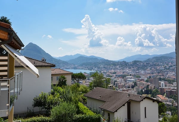 Splendida villetta con vista lago e montagne - Albonago (Lugano)