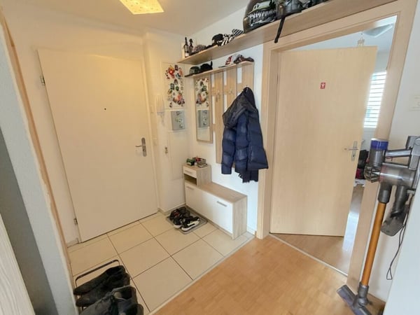 1 ½ Zimmer mit Balkon im 1. OG und 2 Tiefgaragenplätzen 7