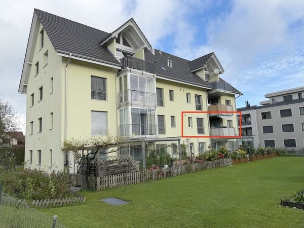 1 ½ Zimmer mit Balkon im 1. OG und 2 Tiefgaragenplätzen 1