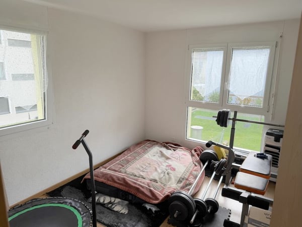 1 ½ Zimmer mit Balkon im 1. OG und 2 Tiefgaragenplätzen 10