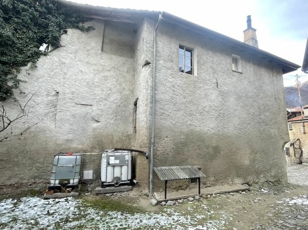 Eck Haus mit Baubewilligung für 2 Wohnungen - Casa d'angolo con concessione edilizia per 2 appartamenti 3