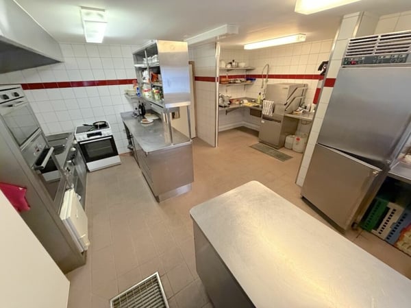 Schönes Gasthaus mit Wohnung und Gäste Wellness Zimmer zu verkaufen 10