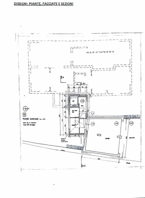 Grosses und privates EFH mit Lift und Grottino zu verkaufen   Vendesi interessante casa indipendente con ascensore e grottino.