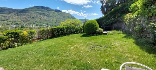 Grosses u. privates EFH mit Lift mit Grottino, Zweitwohnsitz! Ampia e prestigiosa casa unifamiliare privata con ascensore, grottino e possibilità di residenza secondaria. 6