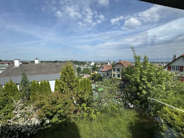 Villa mit Seesicht ? 1'150 m² Land in der W2a 5