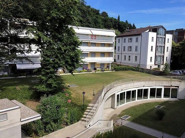 Mendrisio, 1.5 locali con piscina, wellness e parco 10