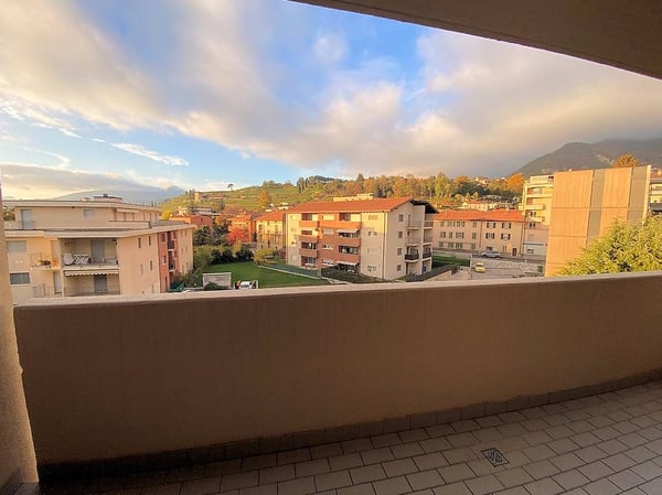 Coldrerio - Ampio 3.5 locali con giardino condominiale 12
