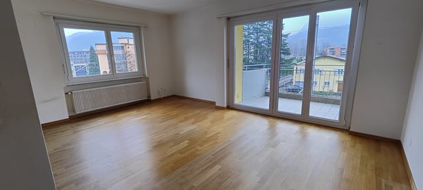 Splendido appartamento 3.5 locali con vista panoramica ad Agno 2