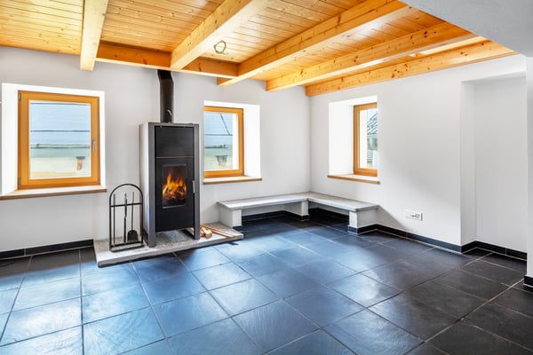 Autentica casa ticinese con finiture di pregio 6