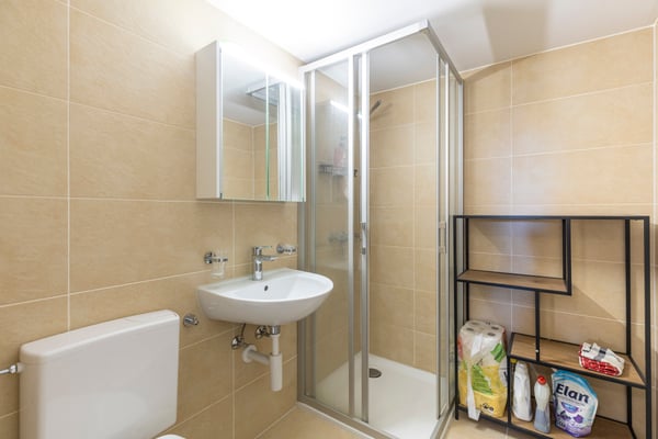 Historische Investition an ruhiger und naturnaher Lage 8