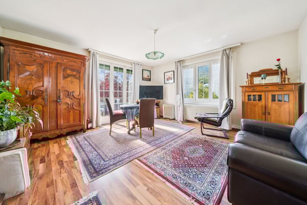 Maison de trois appartements avec terrain constructible 9