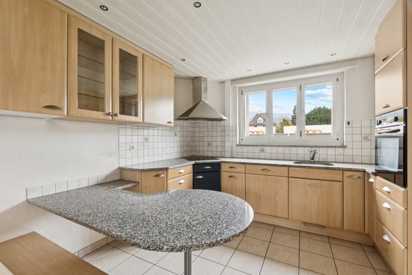 Einfamilienhaus mit Einliegerbereich und viel Platz für  Wohnen und... 4