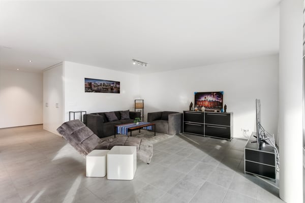 Modern, lichtdurchflutet und einzugsbereit 2