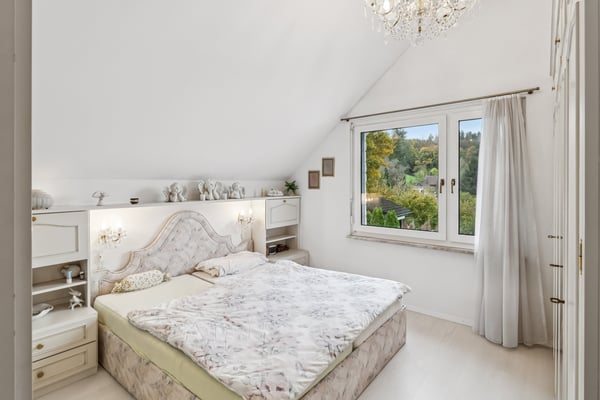 Repräsentatives Einfamilienhaus mit Weitblick 5