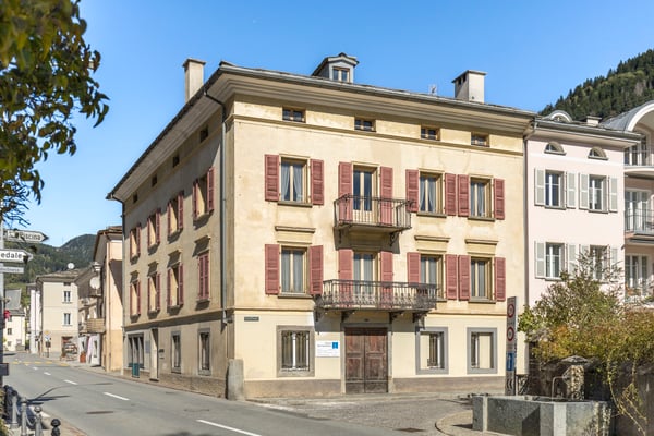 Sonnig und charaktervoll mit viel Garten 1