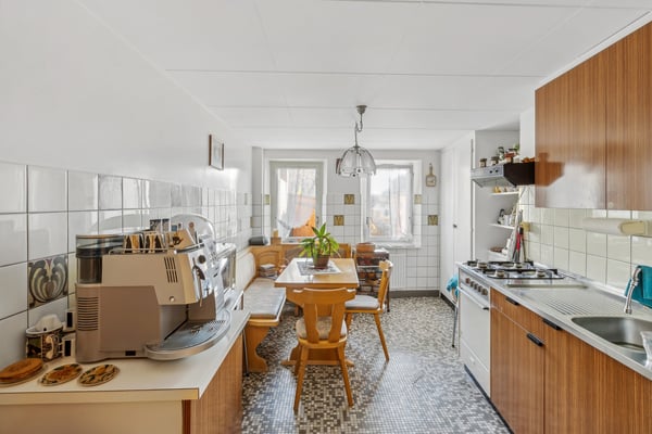 Immeuble mixte au coeur du village d'Ollon 9