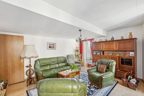 Immeuble mixte au coeur du village d'Ollon 8