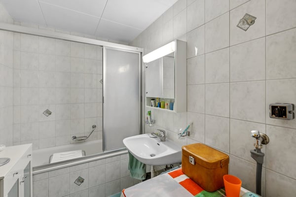 Immeuble mixte au coeur du village d'Ollon 11