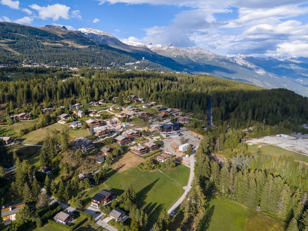 Terrain constructible à Crans-Montana 7