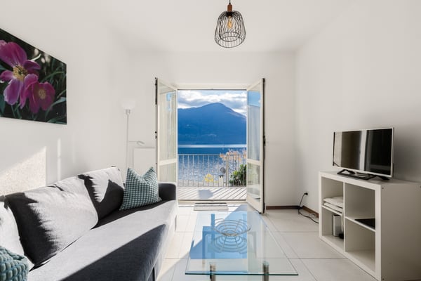 Proprietà con 6 appartamenti e splendida vista sul Lago Maggiore 9