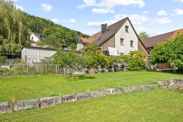 Charmantes Einfamilienhaus mit optionaler Parzelle 1