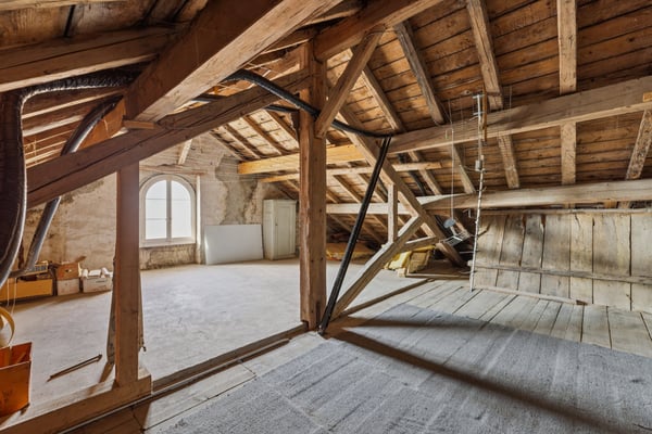 Immeuble de rendement composé de 3 appartements et un local 11