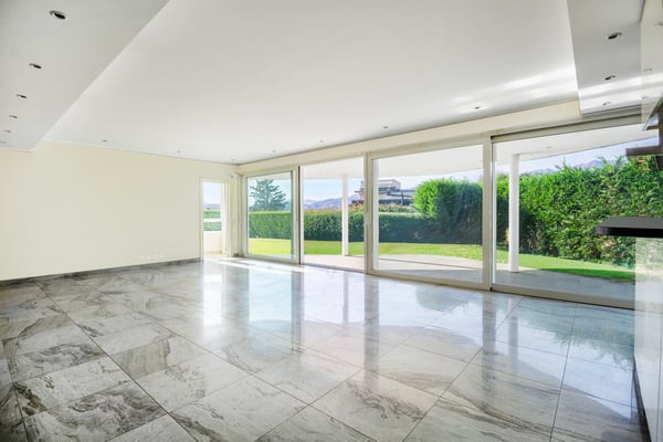 Esclusiva villa bifamiliare perfettamente inserita nel tessuto urbano. 5