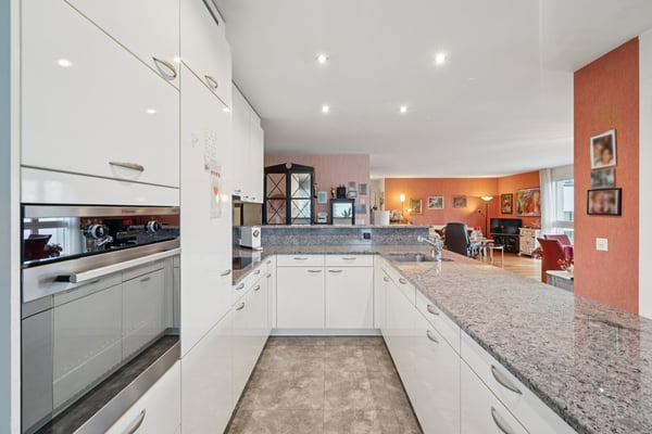 Komfortables Wohnidyll mit grossem Balkon und Tiefgarage 3