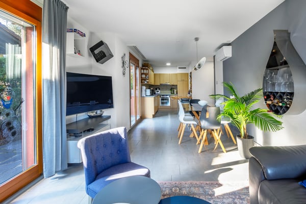 Vivi in una proprietà unica e indipendente, in un contesto residenz... 3