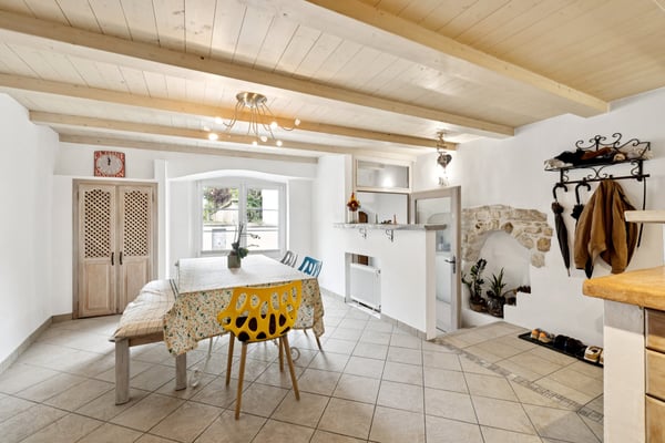 Charmante et spacieuse maison de ville, entièrement rénovée. 3