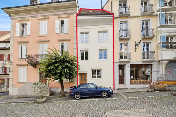 Charmante et spacieuse maison de ville, entièrement rénovée. 2