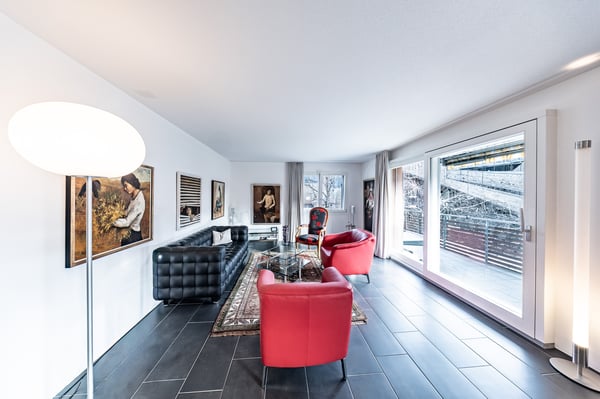 Grosszügige, elegante Wohnung mit herrlicher Aussicht 3