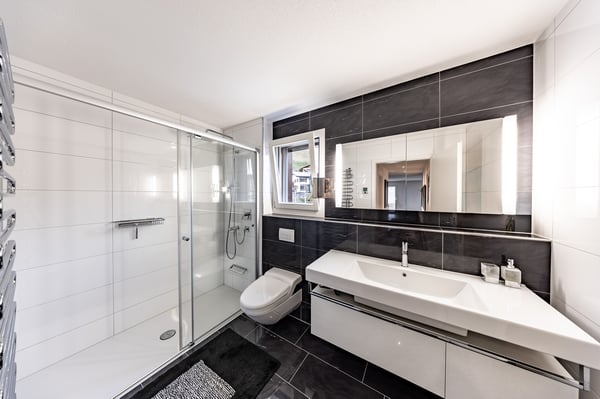 Grosszügige, elegante Wohnung mit herrlicher Aussicht 7