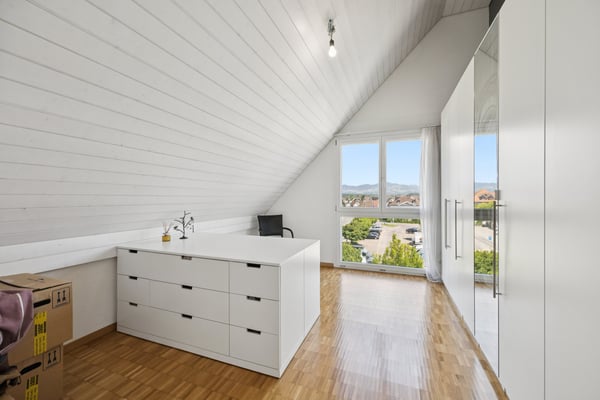 Stilvolle, grosszügige Maisonette mit Weitblick und Galerie 5