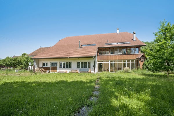 Vielseitige Liegenschaft in Niederbuchsiten 1