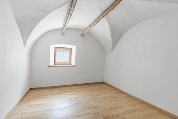 Malerisches Mehrgenerationenhaus im Engadin 4