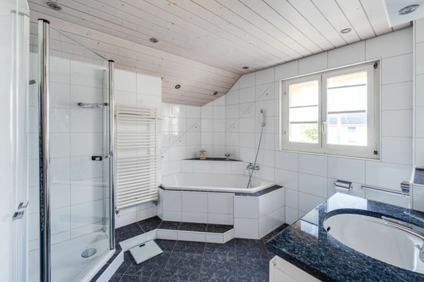 Traumhaftes Einfamilienhaus in Münsingen 6