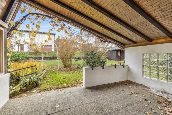 Maison individuelle avec grand potentiel à Rossemaison 8