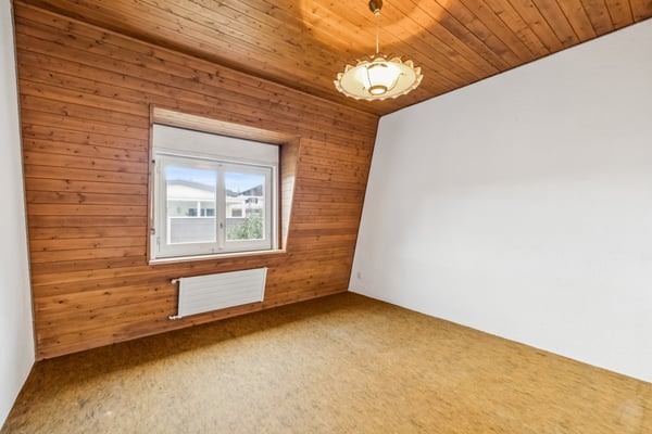 Maison individuelle avec grand potentiel à Rossemaison 6