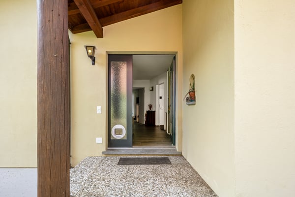 Casa unifamiliare con giardino e vista sul Lago Maggiore 2