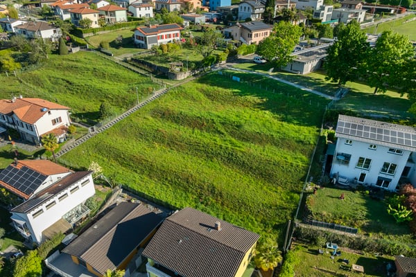Terreno edificabile libero in posizione privilegiata 2
