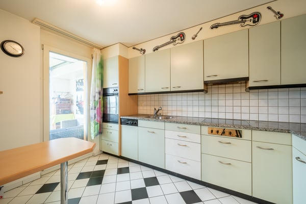 Attraktive Etagenwohnung mit Wintergarten und Alpensicht 5