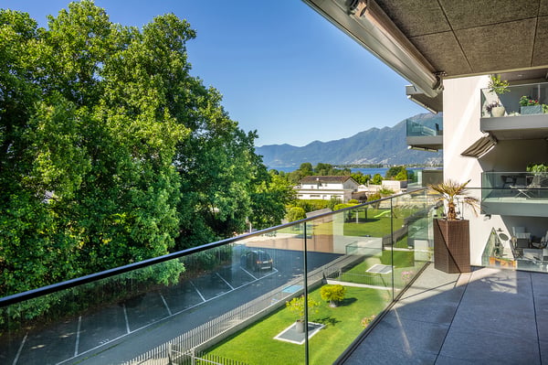 Bellissimo appartamento con terrazza e vista lago 1