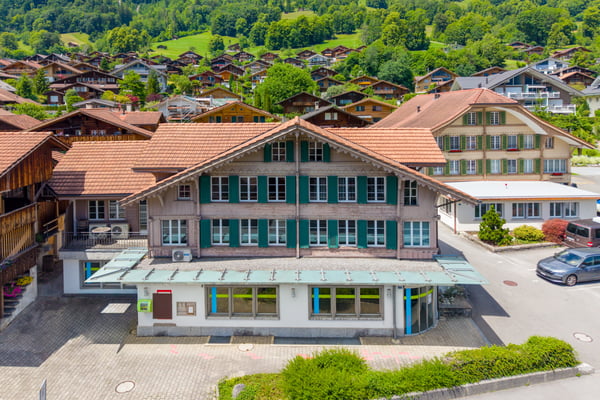 Wohn- und Geschäftshaus an zentraler Lage 1
