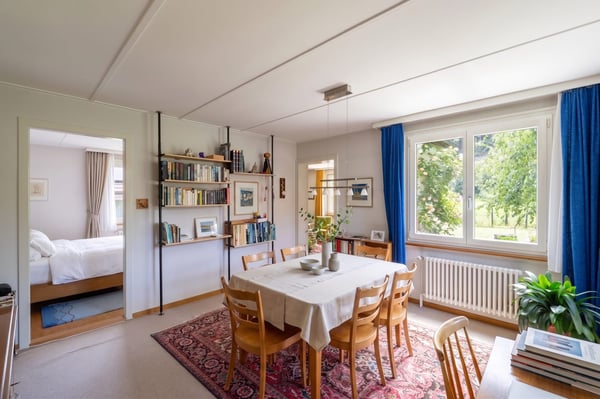Charmantes Einfamilienhaus mit viel Potenzial und grossem Garten 3