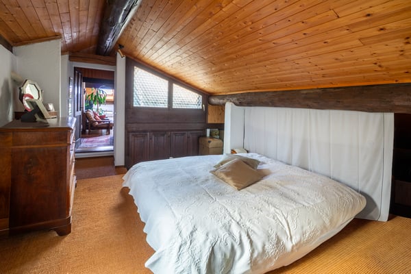 Vivere la tradizione con stile: casa di nucleo con vista aperta 6