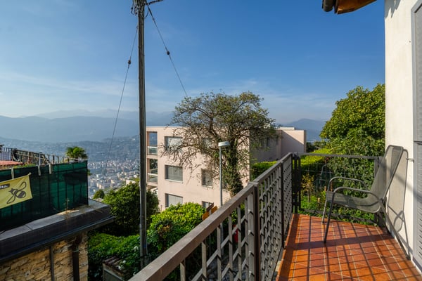 Proprietà bifamiliare di 2 appartamenti da 3.5 locali con giardino 8