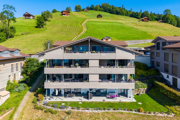 4.5 Zimmerwohnung mit See & Alpenblick 2
